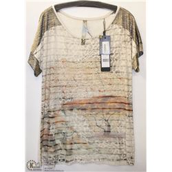 BEIGE/GOLD SAFARI PRINT TSHIRT SIZE 16