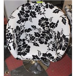 DECORATIVE BOUTIQUE CHAIR - HEIGHT ADJUSTABLE