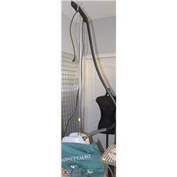 RELIABLE CLOTHING  STEAMER WITH EXTRA HOSE