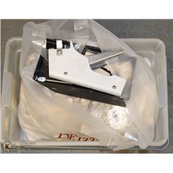 BOX OF CLOTHING SECURITY TAGS