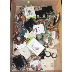 FLAT OF APPROX 30 NEW COSTUME JEWELRY PIECES