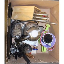 BOX OF KITCHEN ITEMS, INCLUDES STAINLESS KETTLE,