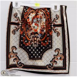 WOMENS SKIRT SIZE UNKNOWN