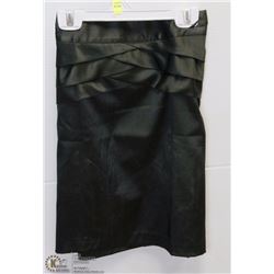 WOMENS SKIRT SIZE XXL