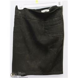 WOMENS SKIRT SIZE XL