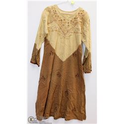 BROWN DRESS SIZE UNKNOWN