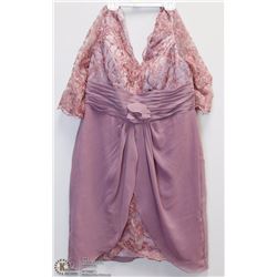 PURPLE DRESS SIZE 18