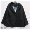 Image 1 : WOMENS BLACK BLAZER SIZE 22