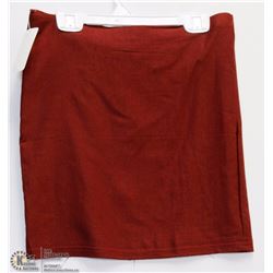 WOMENS SKIRT SIZE UNKNOWN