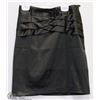Image 1 : WOMENS SKIRT SIZE XL