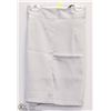 Image 1 : WOMENS SKIRT SIZE XL