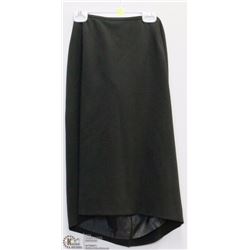 WOMENS SKIRT SIZE 8