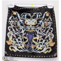 WOMENS SKIRT SIZE UNKNOWN