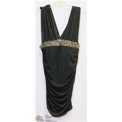 BLACK DRESS SIZE UNKNOWN