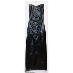 BLACK DRESS SIZE UNKNOWN