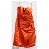 Image 1 : ORANGE DRESS SIZE UNKNOWN