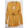 Image 1 : GOLD DRESS SIZE LARGE
