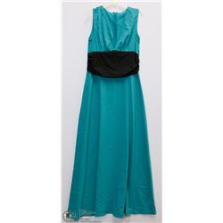 GREEN DRESS SIZE XL