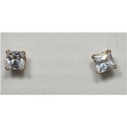 #27-10KT YELLOW GOLD CUBIC ZIRCONIA EARRINGS