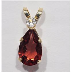#31-10KT YELLOW GOLD GARNET (0.87CT)  PENDANT