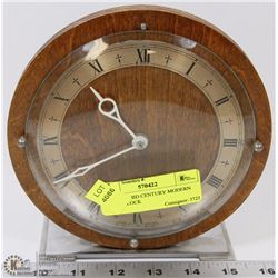 VINTAGE MID CENTURY MODERN TABLE CLOCK