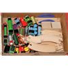 Image 1 : MAGNETIC SET OF TRAINS W/TRACKS