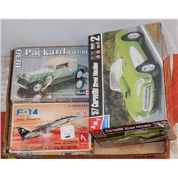 SET OF VINTAGE MODELS REVEL 1930