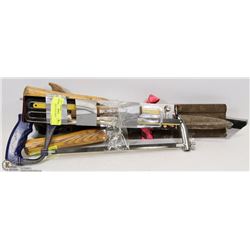 BUNDLE OF HAND TOOLS