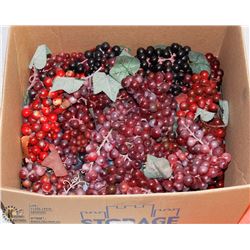 BOX OF GRAPES