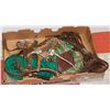 Image 1 : LOT OF VARIOUS HORSE RIDING SUPPLIES