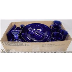 #2-BOX WITH BLUE DECOR, CANDLE HOLDERS, NAPKIN