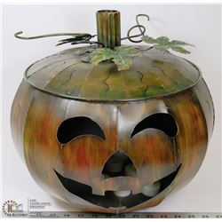 METAL PUMPKIN ORNAMENT