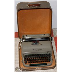 VINTAGE TYPEWRITER IN CASE