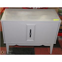 VINTAGE ONE HANDLE STORAGE CHEST, LIGHTS UP INSIDE