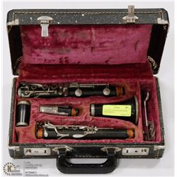 CLARINET COLLFGLATE FRANK HOLION & CO