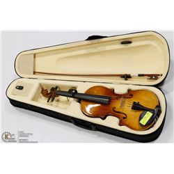 VIOLIN NO LABEL 4/4 WITH BOW & CASE