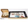 Image 1 : FLAT OF ASSORTED FASHION JEWELRY
