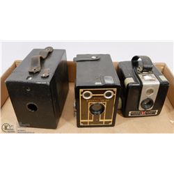 3 VINTAGE KODAK CAMERAS - BROWNIE HAWKEYE, TARGET