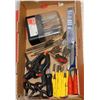 Image 1 : TOOL LOT - INCLUDES 16 WOOD BITS, SNAP-ON CHISEL,