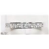 Image 1 : 10K WHITE GOLD CUBIC ZIRCONIA WEDDING BAND