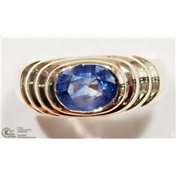 10K YELLOW GOLD SAPPHIRE SOLITAIRE RING