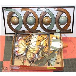 4 METAL WALL HANGINGS AND DRAGONFLY GARDEN