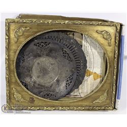 FLAT OF VINTAGE TOYS