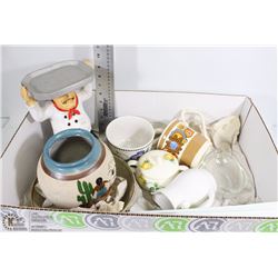 LARGE BOX W/PRINCESS HOUSE CREAMER,