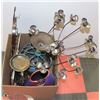Image 1 : BOX OF WROUGHT IRON DECOR
