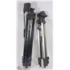 Image 1 : LOT OF 2 TRIPODS