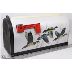 MAILBOX POST TYPE WITH DUCK SCENE