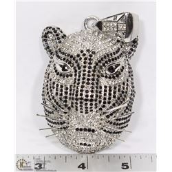 HEAVY RHINESTONE TIGER PENDANT