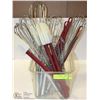 Image 1 : TUB OF SPATULAS AND WHISKS