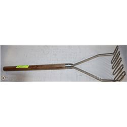POTATO MASHER